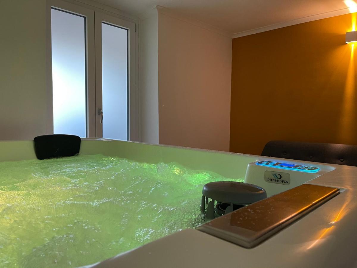 Charme Rooms Taranto Exteriör bild
